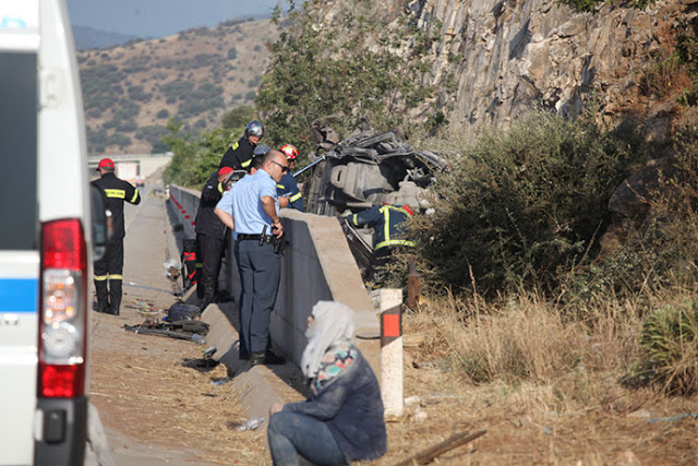 Τροχαίο δυστύχημα με πέντε νεκρούς στην Εγνατία Οδό (ΦΩΤΟ) - Φωτογραφία 4