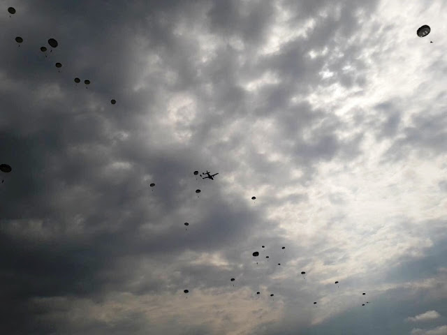 Η Σχολή Αλεξιπτωτιστών στην International Jump Week της Γερμανίας - Φωτογραφία 6