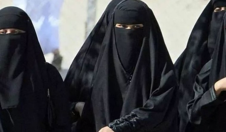 9 πράγματα που δεν μπορούν να κάνουν ακόμα οι γυναίκες στην Σαουδική Αραβία - Φωτογραφία 1