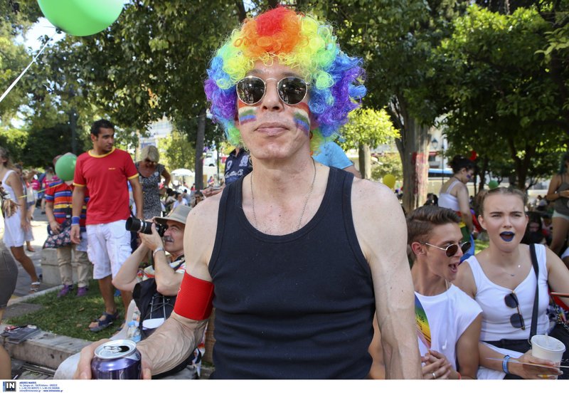 «Αλλόκοτες» εικόνες «ομοφυλοφιλικής υπερηφάνειας» στο Σύνταγμα #Athens Pride - Φωτογραφία 8
