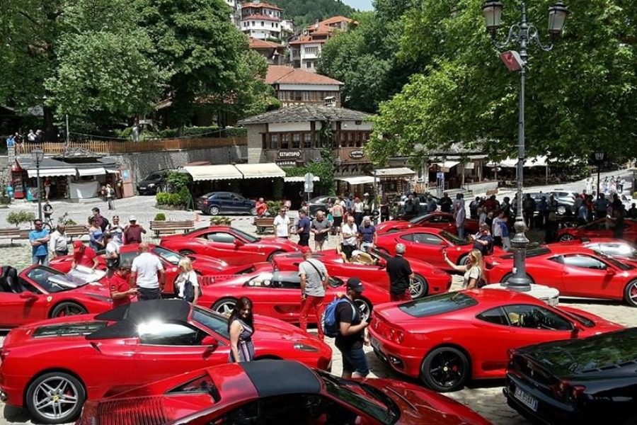 Ιωάννινα: Δεκάδες Ferrari κατέκλυσαν την πόλη - Φωτογραφία 1