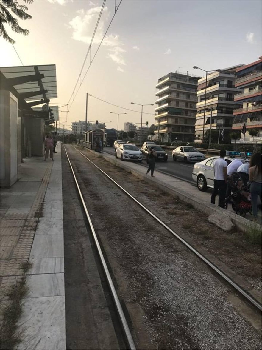 Τραγωδία στον Άλιμο: Μηνύματα συγκίνησης για τον Αλέξανδρο που σκοτώθηκε σε τροχαίο - Φωτογραφία 9