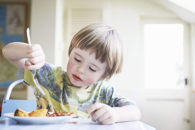 Οι 4 πιο διαδεδομένοι μύθοι για την παιδική διατροφή! - Φωτογραφία 1