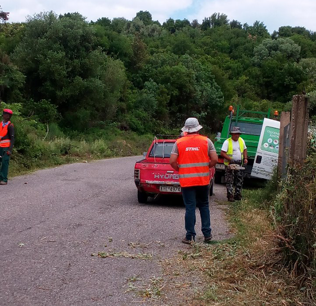 Εργασίες καθαρισμού στο δρόμο Θύρειο -Γουργουβλή -Κορπή από την Περιφέρεια Δυτικής Ελλάδας (ΦΩΤΟ) - Φωτογραφία 3