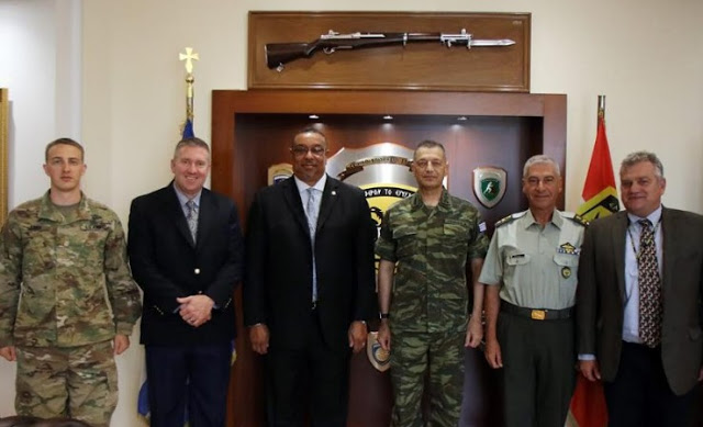 Συνάντηση Αρχηγού ΓΕΣ με τον Director US Army Aviation and Missile Life Cycle Command (AMCOM) Security Assistance Management Directorate - Φωτογραφία 2
