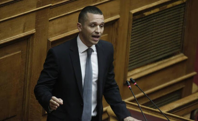 Κασιδιάρης: Η συμφωνία με τα Σκόπια είναι το πιο άθλιο, κατάπτυστο και ανθελληνικό κείμενο που κατατέθηκε ποτέ στην Βουλή.[Βίντεο] - Φωτογραφία 1