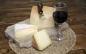 Τυρί από γάλα γαϊδούρας αξίας 1000€/κιλό