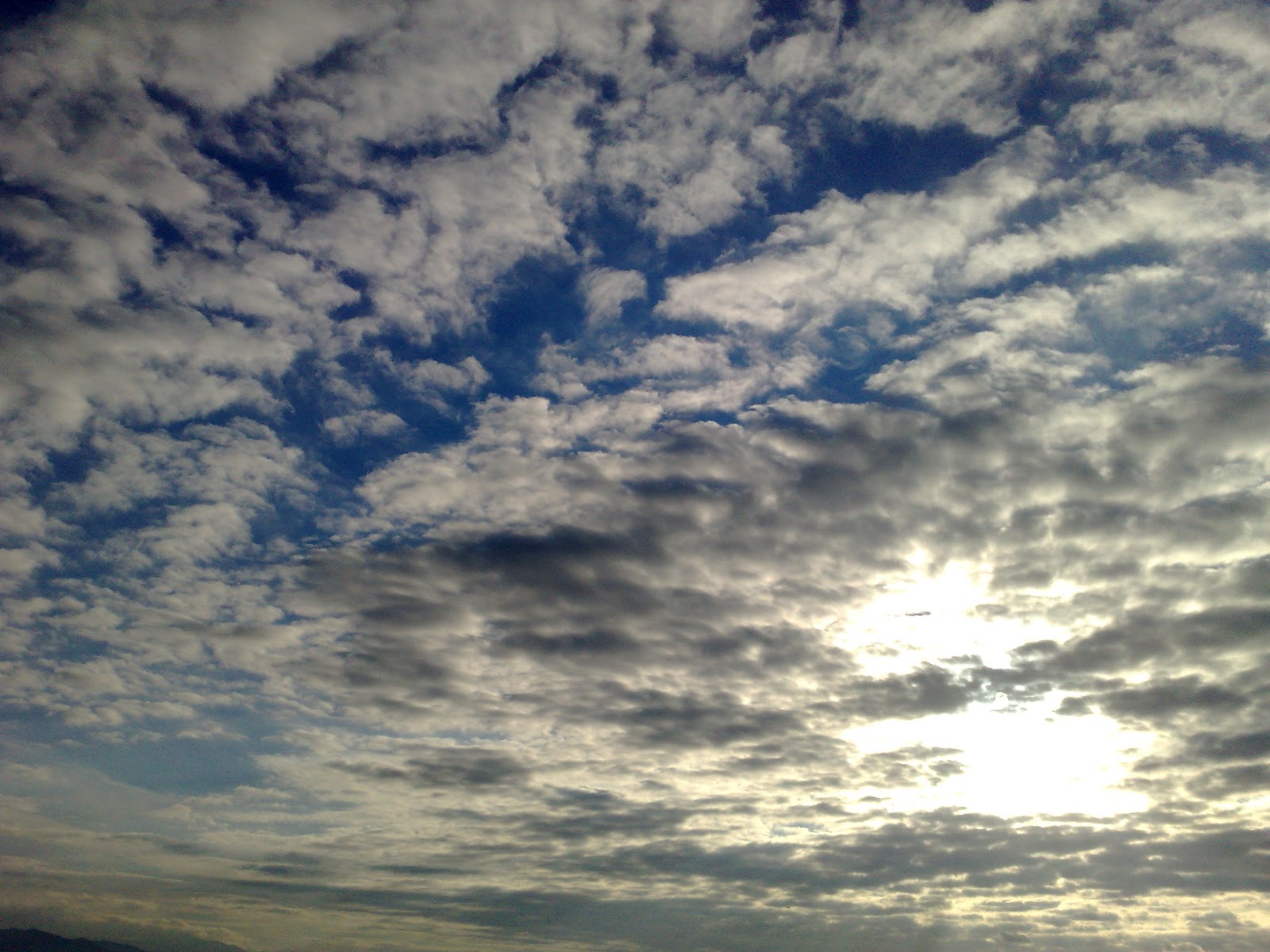 Ραγδαία επιδείνωση του καιρού: Χαλάζι και πτώση της θερμοκρασίας από την καταιγίδα «Μίνωας» - Φωτογραφία 1