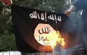 Εξάρχεια: Αντιεξουσιαστές «μπούκαραν» σε φωλιά φανατικών Ισλαμιστών.Τους εκδίωξαν δια της βίας και έκαψαν σημαίες του ISIS