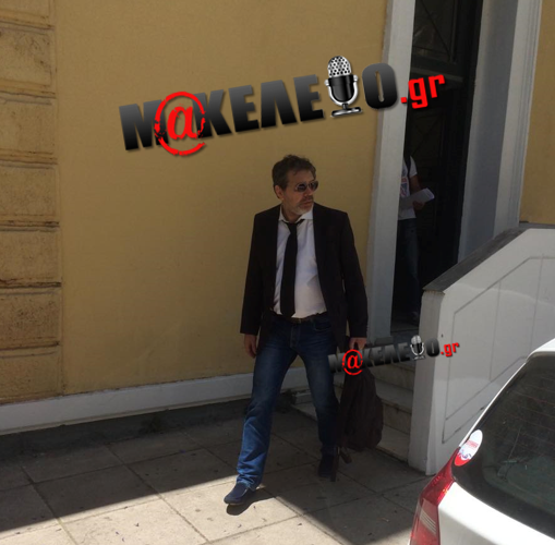 Ελεύθερος ο Στέφανος Χίος: Αναβλήθηκε η δίκη του δημοσιογράφου που κατηγορείται για πλημμελήματα - Του έκαναν μήνυση και οι αστυνομικοί για αντίσταση (ΦΩΤΟ) - Φωτογραφία 3