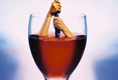 Εσείς ξέρετε ποια επαγγέλματα έχουν ρεκόρ στην κατανάλωση αλκοόλ; - Φωτογραφία 1