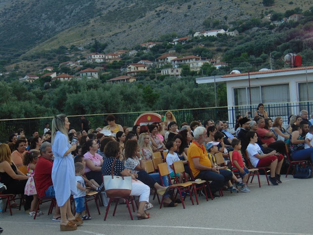 Με επιτυχία η θεατρική παράσταση «Καλημέρα Ελλάδα», από το Δημοτικό Σχολείο Κανδήλας -ΦΩΤΟ - Φωτογραφία 24