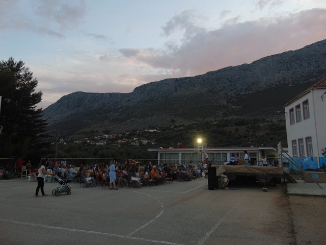 Με επιτυχία η θεατρική παράσταση «Καλημέρα Ελλάδα», από το Δημοτικό Σχολείο Κανδήλας -ΦΩΤΟ - Φωτογραφία 8