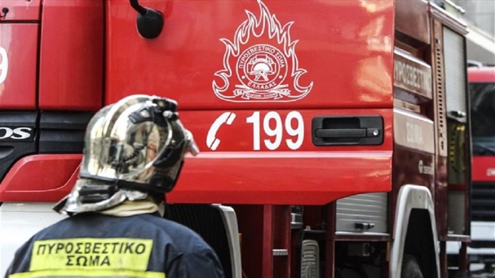 Ιωάννινα: Φωτιά σε λεωφορείο στην Εγνατία Οδό - Φωτογραφία 1