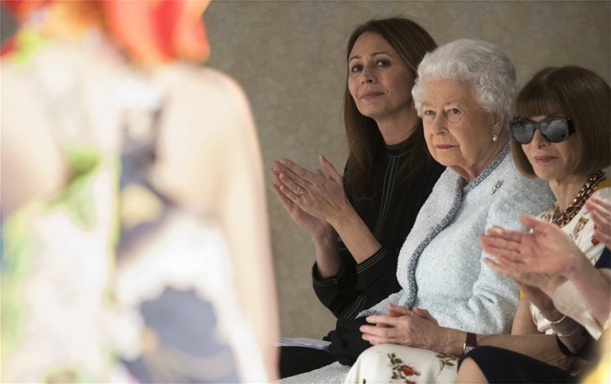 Εσωτερικός πόλεμος στη Vogue για μια θέση δίπλα στη βασίλισσα Ελισάβετ - Φωτογραφία 3