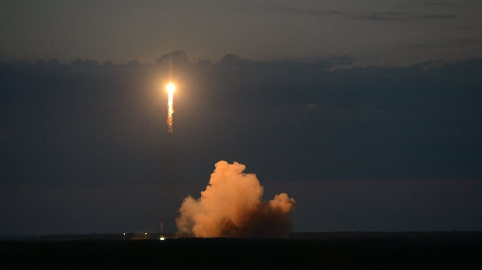 Η στιγμή της εκτόξευσης του ρωσικού Soyuz στο Διάστημα - Φωτογραφία 1