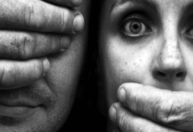 Σεξουαλική βία: Η αμείλικτη και ακραία εκδήλωση της επιθετικότητας - Της Αγγελικής Καρδαρά - Φωτογραφία 1