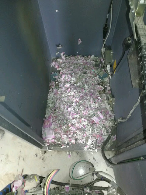 Τα χρήματα έχουν ωραία… γεύση: Αρουραίοι ροκάνισαν 17.600 δολάρια σε ATM - Φωτογραφία 3