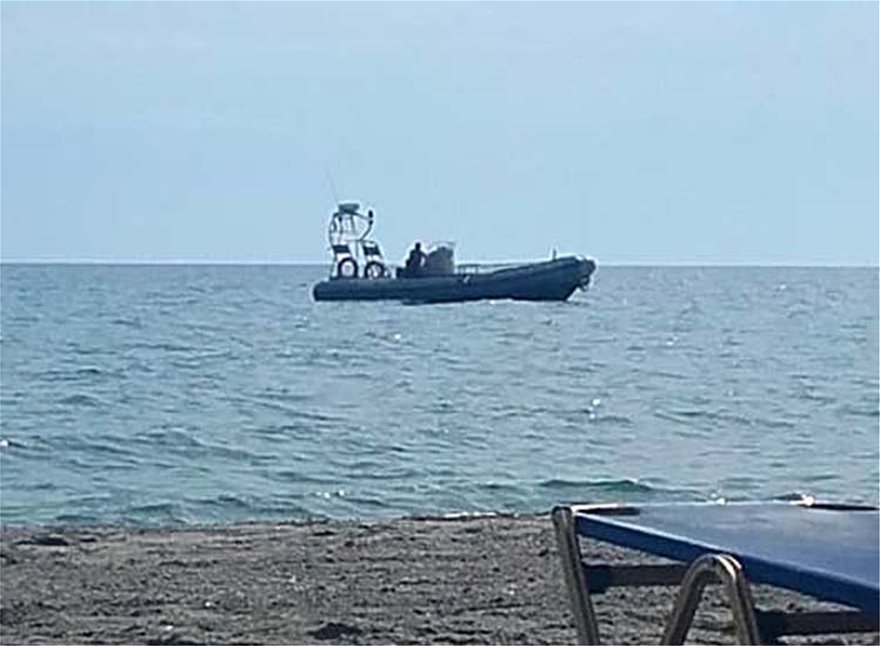 Φωτογραφίες: Βρήκαν βόμβα 50 μέτρα από την παραλία Μεσαγκάλων στη Λάρισα - Φωτογραφία 3