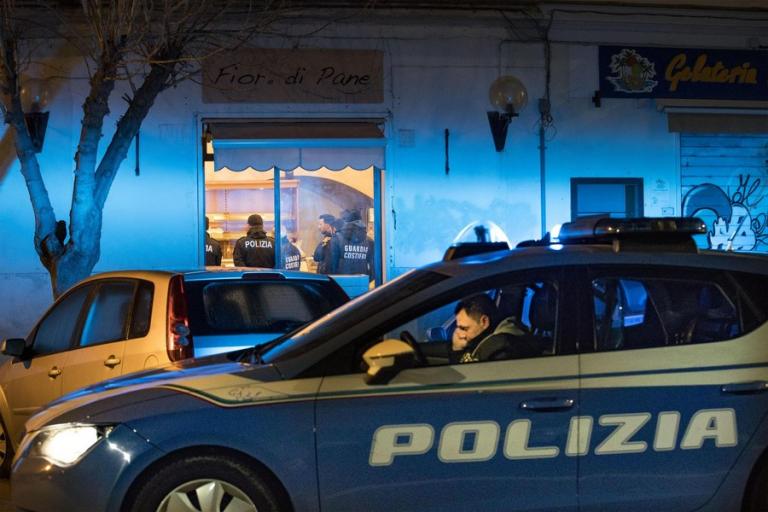 Συνελήφθη στην Νάπολη ένα ζευγάρι – Είχε ρημάξει ελληνικά νοσοκομεία - Φωτογραφία 1
