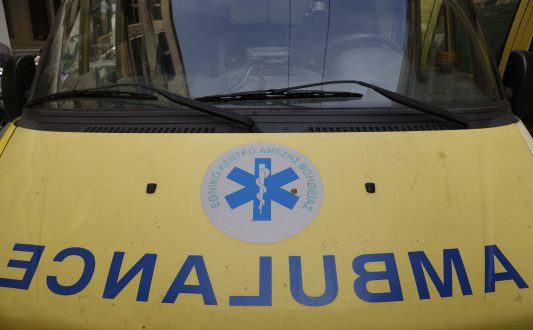 Αστυνομικό Μέγαρο Αγρινίου: Κρατούμενος αυτοτραυματίστηκε με τηλεκάρτα - Φωτογραφία 1