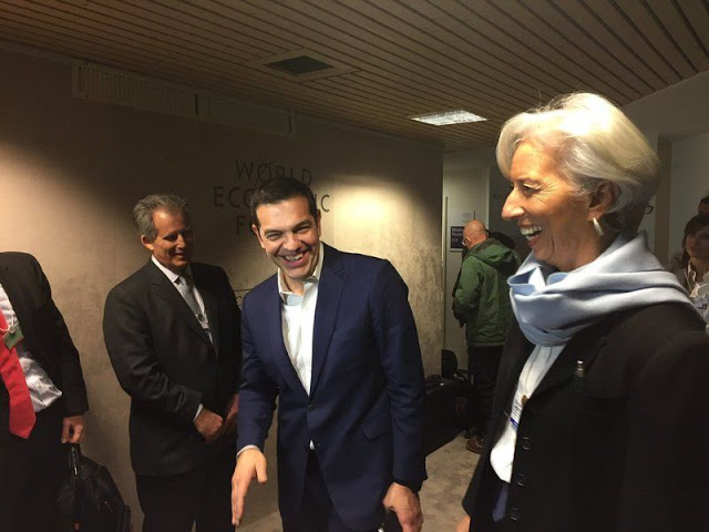 Χαμόγελα στο Μαξίμου για τη λύση στο ελληνικό χρέος - Έτοιμος να βάλει γραβάτα είναι ο Αλέξης Τσίπρας - Φωτογραφία 1