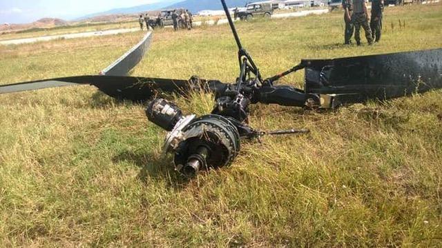 Αεροπορία Στρατού: Απίστευτο ατύχημα με ελικόπτερο Huey - ΦΩΤΟ - Φωτογραφία 2