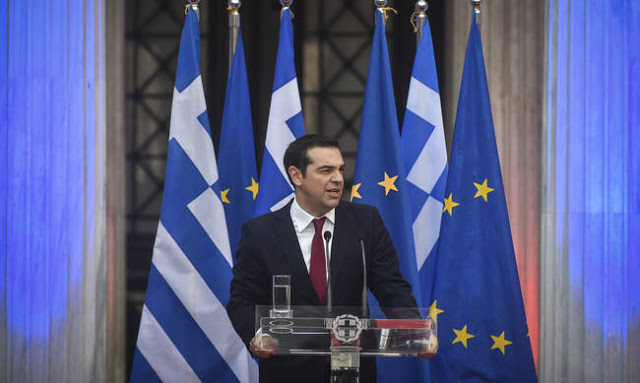 Ο Τσίπρας με κόκκινη γραβάτα στο Ζάππειο: «Η Ελλάδα γυρίζει σελίδα και επιστρέφει αποκλειστικά στους Έλληνες» (ΦΩΤΟ & ΒΙΝΤΕΟ) - Φωτογραφία 4