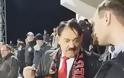 «Πάγωσε» το γήπεδο: Ο Χίτλερ εμφανίστηκε σε παιχνίδι του Μουντιάλ!