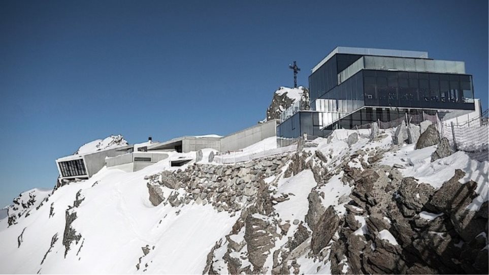 007 Elements: Ένα μουσείο για τον James Bond, φωλιασμένο στις Αυστριακές Άλπεις - Φωτογραφία 1