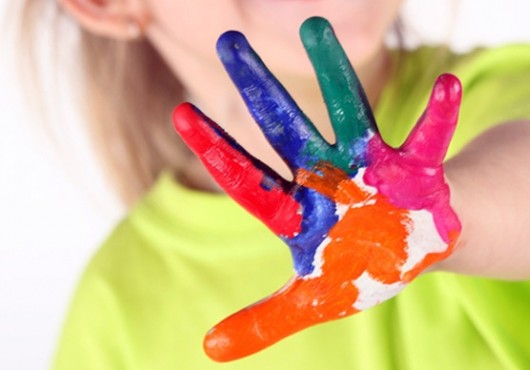 Πώς να μάθετε σε ένα τρίχρονο παιδί τα χρώματα - Φωτογραφία 1