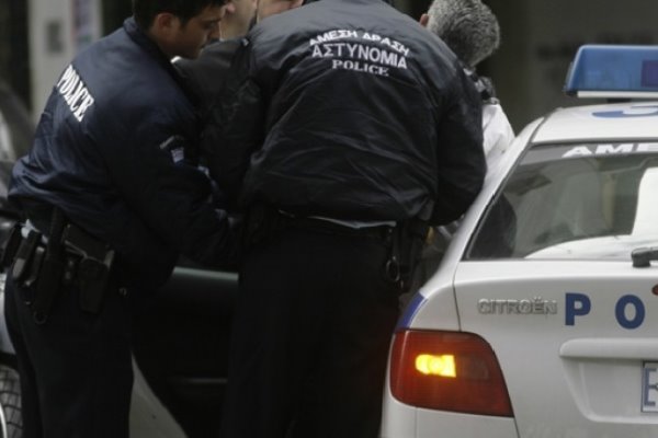 Nεότερες πληροφορίες - Συνελήφθη ένας από τους δραπέτες του Α.Τ. Αργυρούπολης - Φωτογραφία 1