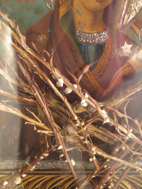 Η μοναδική εικόνα της «Παναγίας του Χάρου» και το θαύμα που επαναλαμβάνεται - Φωτογραφία 6