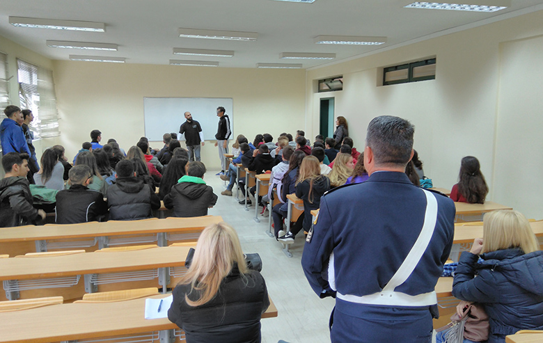 17.000 μαθητές και φοιτητές παρακολούθησαν τις ενημερωτικές δράσεις της ΕΛ.ΑΣ. στη Δυτ.Ελλάδα - Φωτογραφία 3