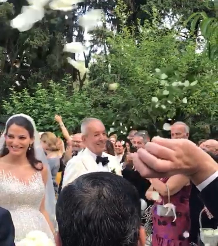 Ο εφοπλιστής Γιάννης Κούστας παντρεύτηκε τη Δήμητρα Μέρμηγκα στο κοσμοπολίτικο Σορέντο! - Φωτογραφία 2