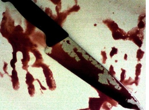 Απόλυτη φρίκη: Αποκεφάλισε τη μητέρα του με μαχαίρι και τα δόντια του [photo] - Φωτογραφία 1