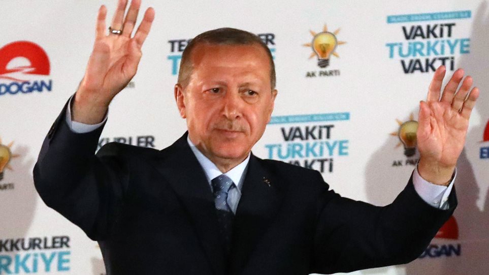 Κυριαρχία του «σουλτάνου» Ερντογάν στην Τουρκία: Επανεξελέγη πρόεδρος, δική του και η Βουλή - Φωτογραφία 1