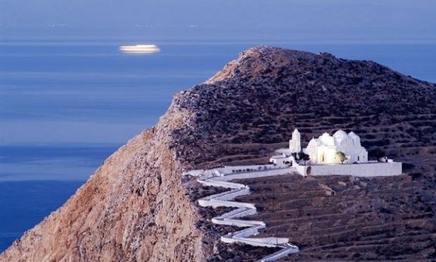 Ποια είναι τα καλύτερα ελληνικά νησιά που πρέπει να επισκεφτείς με το ταίρι σου; - Φωτογραφία 3