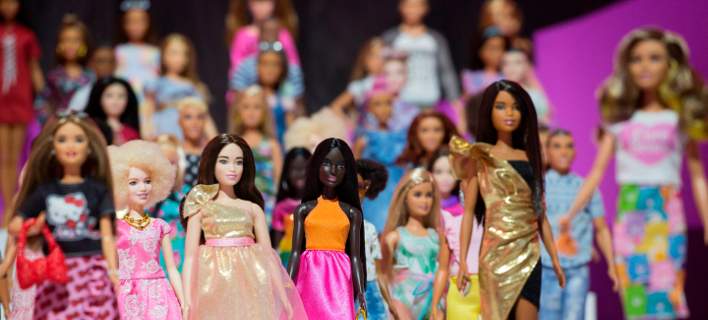 Εκπληξη το νέο επάγγελμα της Barbie - Φωτογραφία 1