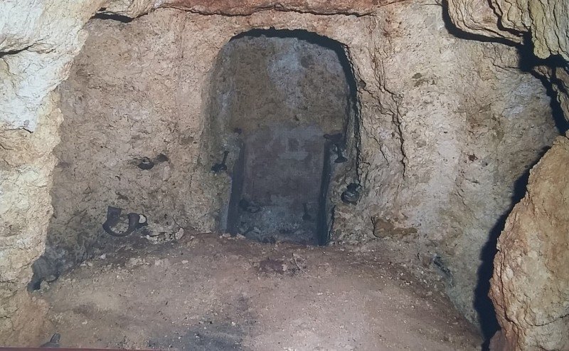 Δεν θα πιστεύετε τι βρίσκεται στο υπόγειο αυτής της πολυκατοικίας στα Χανιά... [photos+video] - Φωτογραφία 6