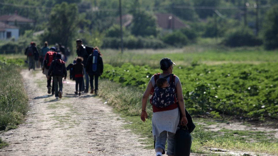 Μέσα σε μια εβδομάδα θα επιστρέφει στην Ελλάδα όσους πρόσφυγες εντοπίζει στο έδαφός της η Γερμανία - Φωτογραφία 1