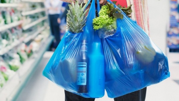 Κύπρος: Με χρέωση οι πλαστικές σακούλες στις υπεραγορές - Φωτογραφία 1