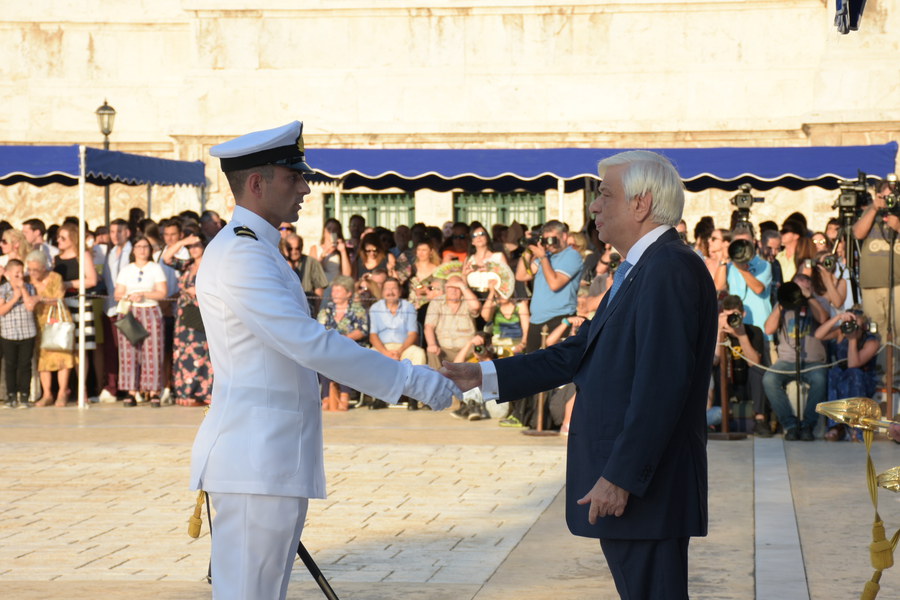 Tελετή ορκωμοσίας νέων Σημαιοφόρων τάξεως 2018 στη ΣΝΔ (10 ΦΩΤΟ - BINTEO) - Φωτογραφία 4