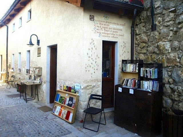 Το χωριό που έχει ένα βιβλιοπωλείο ανά 16 κατοίκους και επενδύει στον πολιτιστικό τουρισμό - Φωτογραφία 4