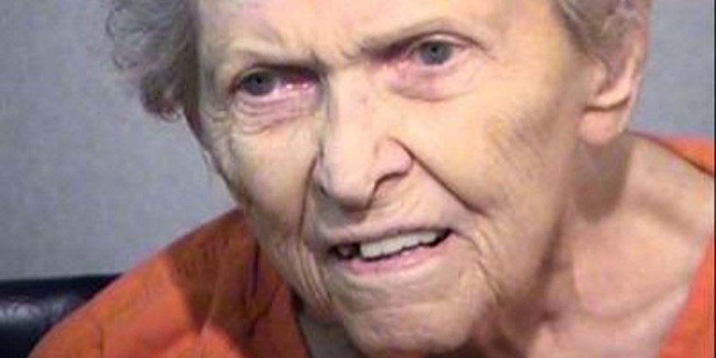 Mια 92χρονη σκότωσε τον 72χρονο γιο της επειδή θα την έστελνε σε γηροκομείο - Φωτογραφία 1