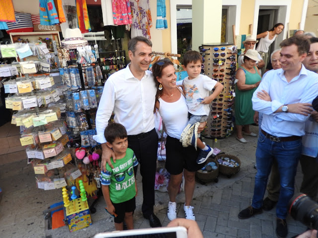 Φωτορεπορτάζ από την επίσκεψη του Κυριάκου Μητσοτάκη στη Λευκάδα - Φωτογραφία 5