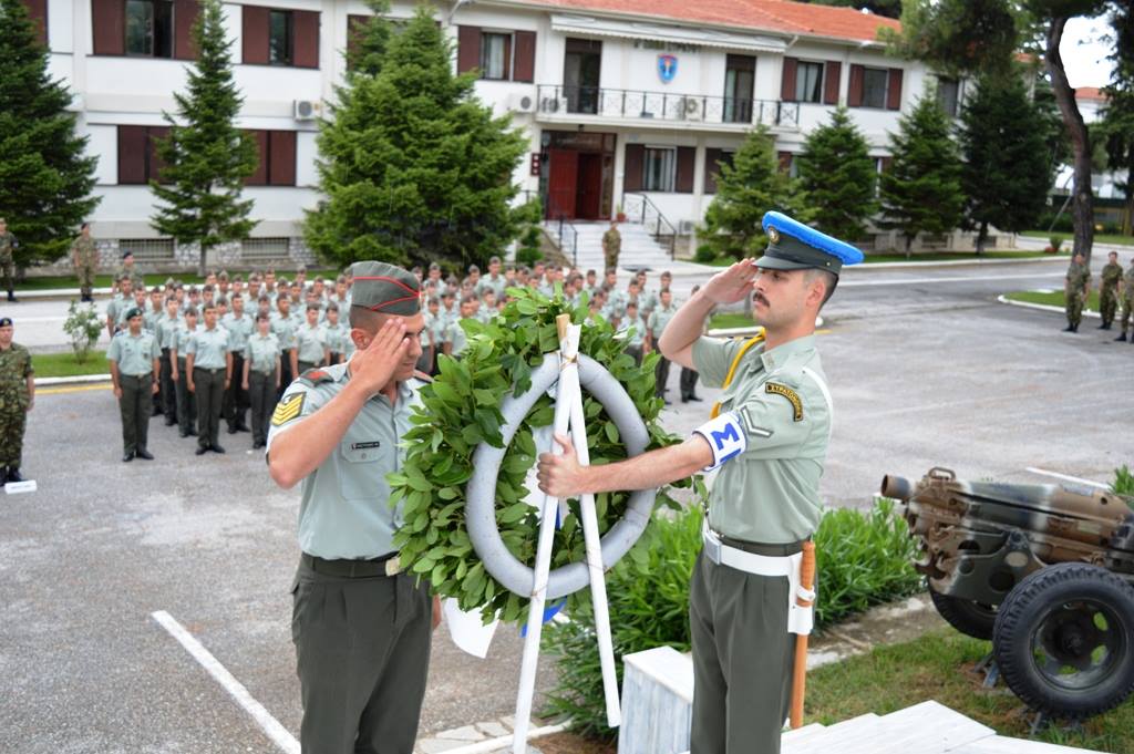 Εκπαιδευτικό Ταξίδι Σπουδαστών IΙΙης Τάξης ΣΜΥ στην ΠΕ/Δ΄ ΣΣ «ΘΡΑΚΗ» (15 ΦΩΤΟ) - Φωτογραφία 10