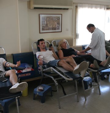 Προσφέροντας αίμα και δίνοντας δείγμα μυελού των οστών, σώζεις ανθρώπινες ζωές - Φωτογραφία 11