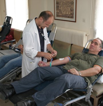 Προσφέροντας αίμα και δίνοντας δείγμα μυελού των οστών, σώζεις ανθρώπινες ζωές - Φωτογραφία 19