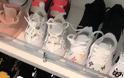 Kylie Jenner: H συλλογή παπουτσιών της νεογέννητης κόρης της κοστίζει πάνω από 22.000 δολάρια! - Φωτογραφία 3